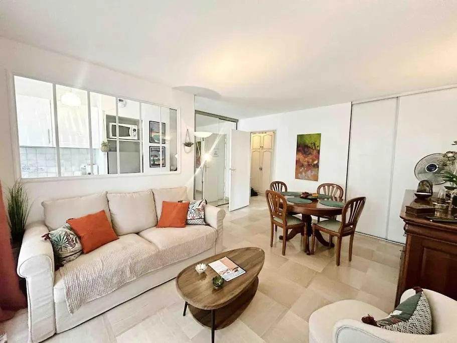 La Petite Louisiane : Apt 4 Prs, 300 M Plages Antibes 0*,  France