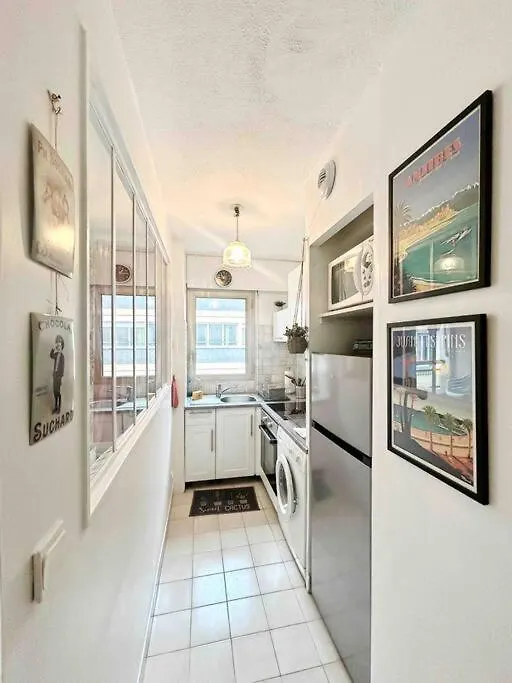 Apartment La Petite Louisiane : Apt 4 Prs, 300 M Plages Antibes